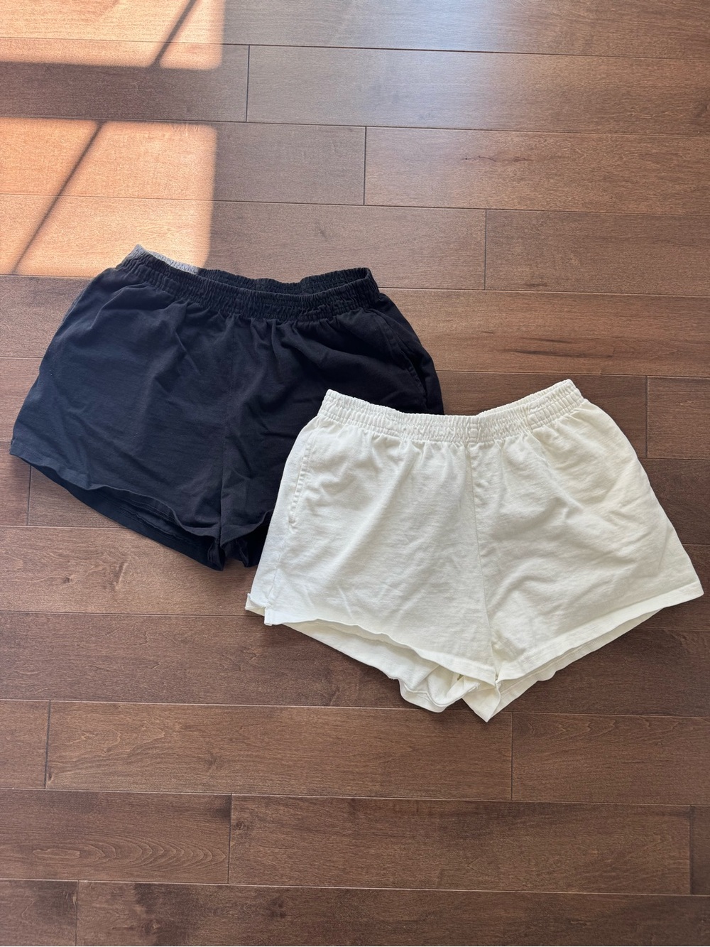 Los Angeles Apparel HEAVY JERSEY GARMENT DYE SHORT SHORTS (2)